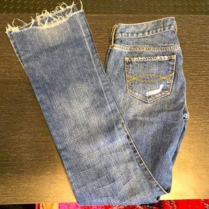 Abercrombie & Fitch flair ripped style